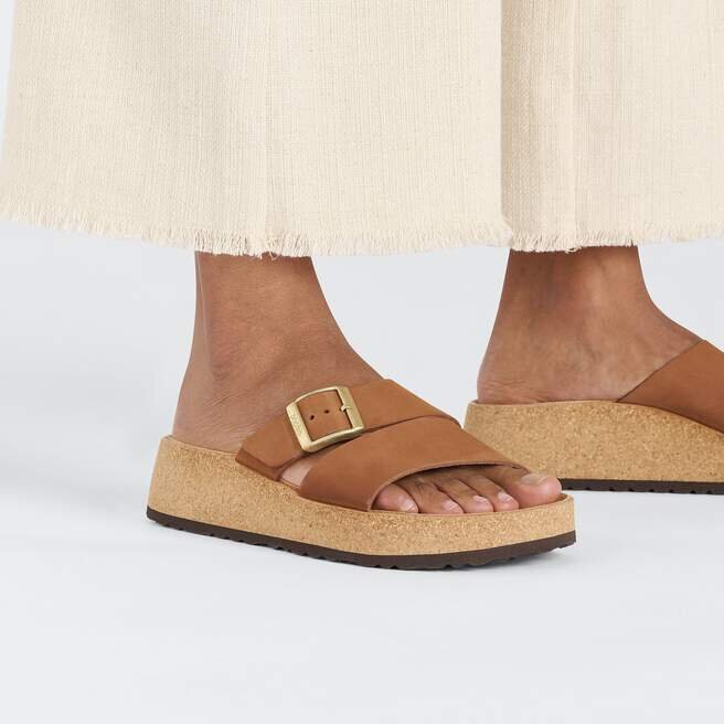 Almina Nubuck Leather Pecan Almina Nubuck Leather Pecan