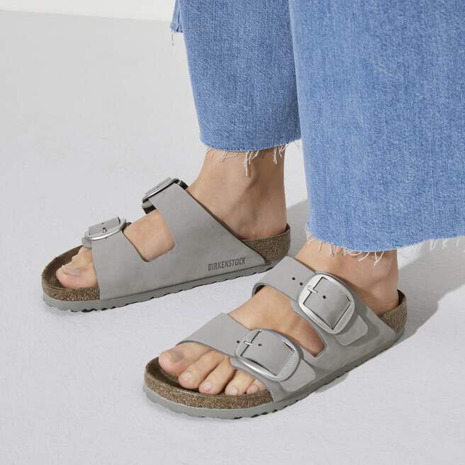 Arizona Big Buckle Nubuck Leather Dove Gray Arizona Big Buckle Nubuck Leather Dove Gray