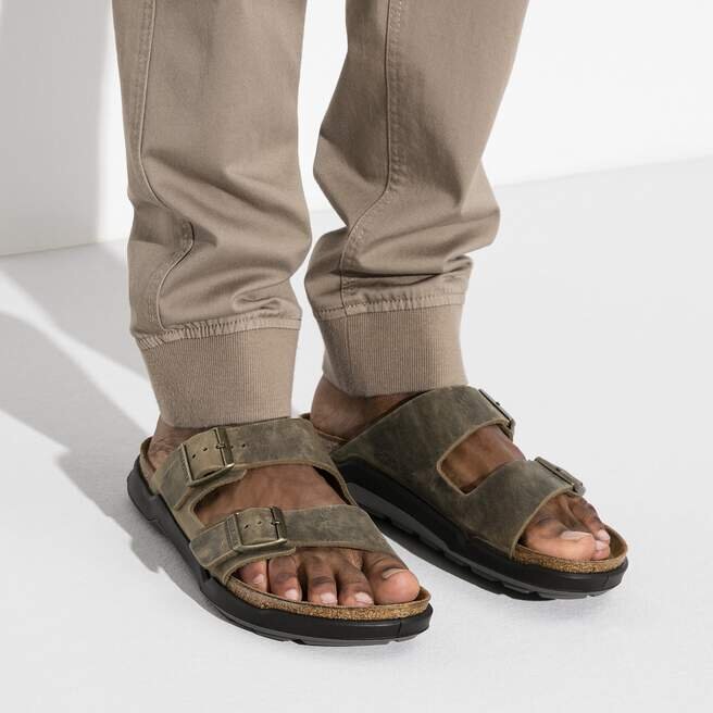 Arizona Crosstown Men Oiled Leather Faded Khaki Arizona Crosstown Men Oiled Leather Faded Khaki