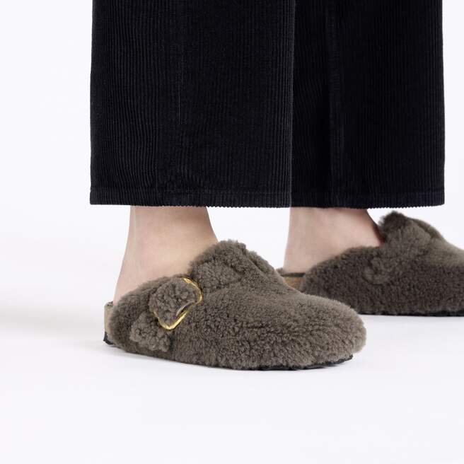 Boston Big Buckle Fur Boston Big Buckle Fur