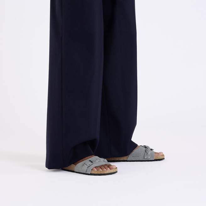 Oita Braided Suede Leather Basalt Gray Oita Braided Suede Leather Basalt Gray