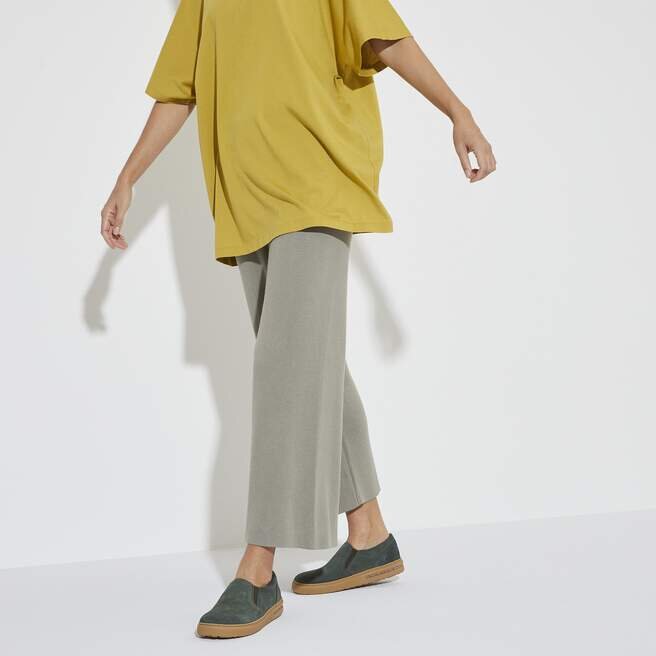 Oswego Suede Leather Thyme Oswego Suede Leather Thyme
